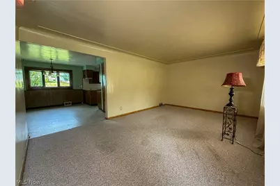 53 Memorial Circle, Campbell, OH 44405 - Photo 5