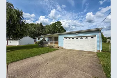 53 Memorial Circle, Campbell, OH 44405 - Photo 3