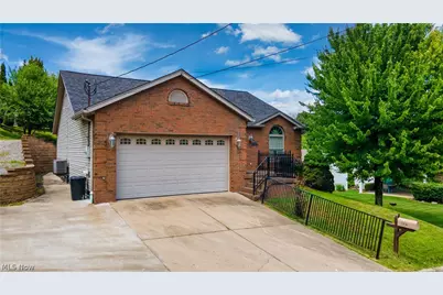 139 Karen Way, Weirton, WV 26062 - Photo 3