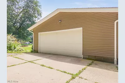 8694 Lansdale Avenue NW, North Canton, OH 44720 - Photo 27