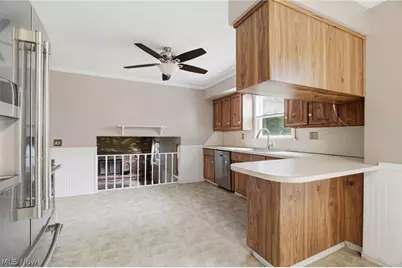 8694 Lansdale Avenue NW, North Canton, OH 44720 - Photo 11