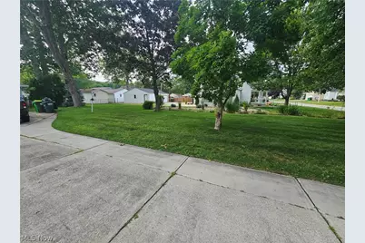 242 Sunset Road, Avon Lake, OH 44012 - Photo 45