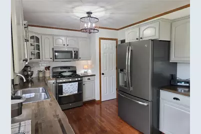 578 Parkside Reserve Street, Wellington, OH 44090 - Photo 5