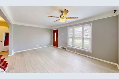 30008 Mildred Street, Willowick, OH 44095 - Photo 5