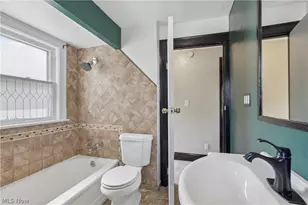 14606 Bartter Ave, Loveland, OH 44111 - Photo 9