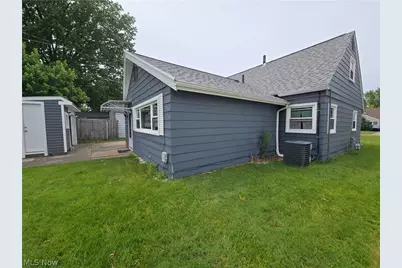 3054 Sterling Road, Lorain, OH 44052 - Photo 45