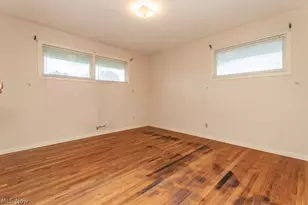 73 E Parkleigh Dr, Green Hills, OH 44131 - Photo 17
