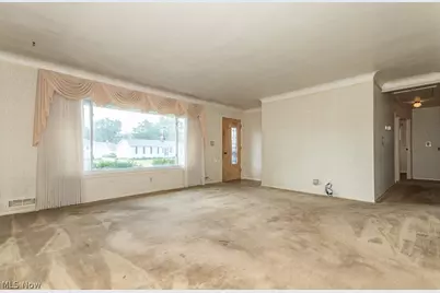 73 E Parkleigh Drive, Green Hills, OH 44131 - Photo 3