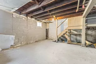 577 Eastland Ave, Akron, OH 44305 - Photo 33