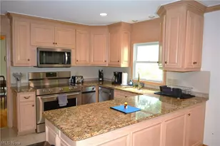 10 Hawthorne Dr, Norwalk, OH 44857 - Photo 9