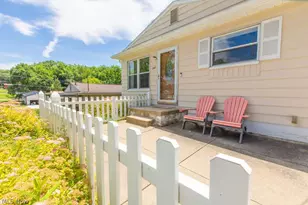 260 Horn St, Barberton, OH 44203 - Photo 3
