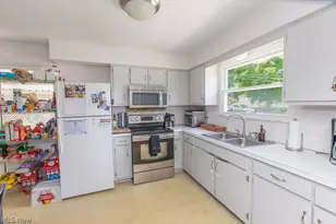 260 Horn St, Barberton, OH 44203 - Photo 7