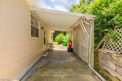 260 Horn Street, Barberton, OH 44203 - Photo 13