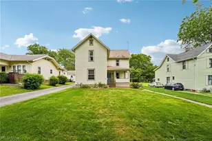 169 Walnut St, Leetonia, OH 44431 - Photo 3