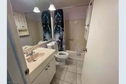 6167 Oakwood Circle, North Ridgeville, OH 44039 - Photo 9