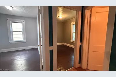 12607 Watterson Avenue, Loveland, OH 44105 - Photo 5