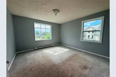 939 Blue Avenue, Zanesville, OH 43701 - Photo 11