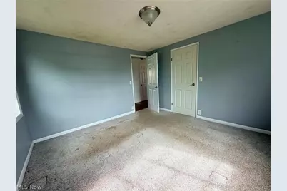 939 Blue Avenue, Zanesville, OH 43701 - Photo 13
