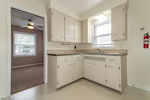 595 Dickerson Rd, Willowick, OH 44095 - Photo 9