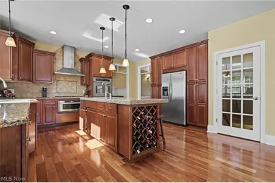 1933 Rock Creek S, Akron, OH 44333 - Photo 15