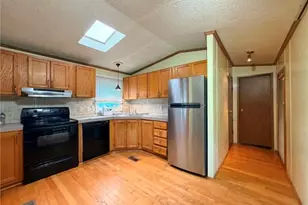 200 Willis Dr, Zanesville, OH 43701 - Photo 9