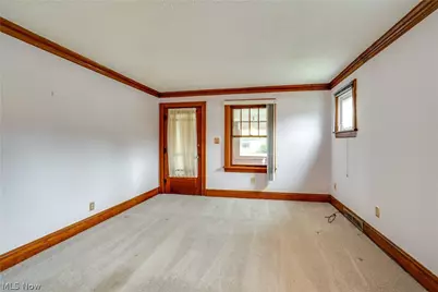1425 Chippewa Avenue, Akron, OH 44305 - Photo 9