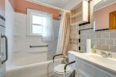 1425 Chippewa Avenue, Akron, OH 44305 - Photo 23