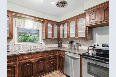 1660 Wiltshire Road, Akron, OH 44313 - Photo 9