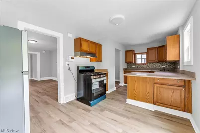7210 Colgate Avenue, Loveland, OH 44102 - Photo 11