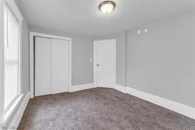 7210 Colgate Avenue, Loveland, OH 44102 - Photo 23