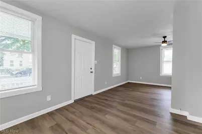 7210 Colgate Avenue, Loveland, OH 44102 - Photo 5