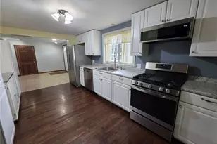 1341 Benton St, Barberton, OH 44203 - Photo 5