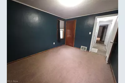 1341 Benton Street, Barberton, OH 44203 - Photo 11