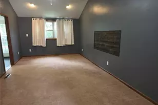 1341 Benton St, Barberton, OH 44203 - Photo 9