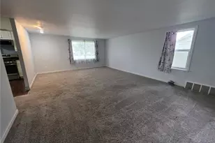 1341 Benton St, Barberton, OH 44203 - Photo 7