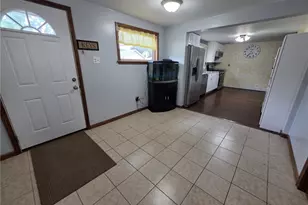 1341 Benton St, Barberton, OH 44203 - Photo 3