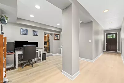 1942 Edwards Drive, Akron, OH 44306 - Photo 33