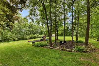1942 Edwards Drive, Akron, OH 44306 - Photo 47