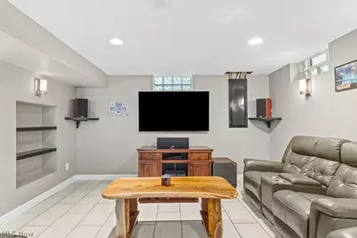 1942 Edwards Drive, Akron, OH 44306 - Photo 29