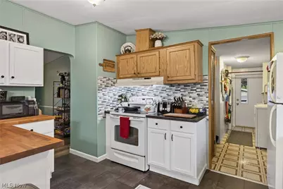 13041 Kevin Lane, Chardon, OH 44024 - Photo 21