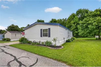 13041 Kevin Lane, Chardon, OH 44024 - Photo 5