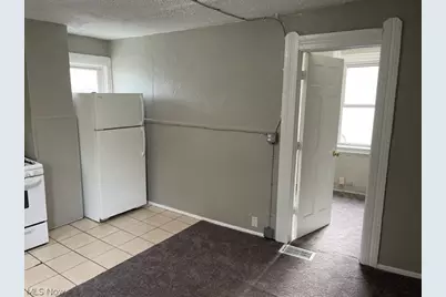 2109 Halstead Avenue #6, Oakwood, OH 44107 - Photo 3