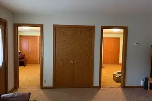 7421 W Parkside Dr, Youngstown, OH 44512 - Photo 17