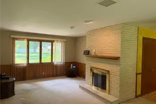 7421 W Parkside Dr, Youngstown, OH 44512 - Photo 13