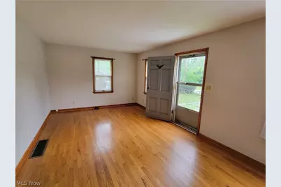 408 Newton Street, Tallmadge, OH 44278 - Photo 7