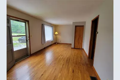 408 Newton Street, Tallmadge, OH 44278 - Photo 5