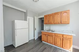 10937-10929 Massie Ave, Loveland, OH 44108 - Photo 17