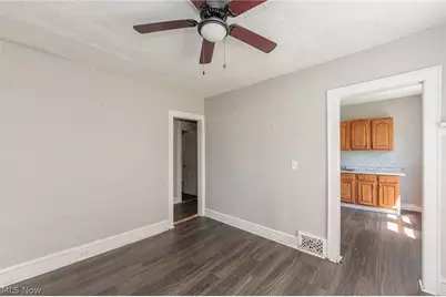10937-10929 Massie Avenue, Loveland, OH 44108 - Photo 9