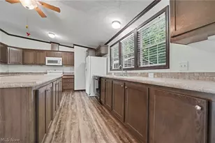 3424 Painesville Warren Rd, Worthington, OH 44470 - Photo 23
