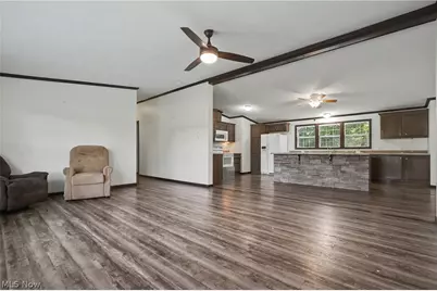 3424 Painesville Warren Road, Worthington, OH 44470 - Photo 11